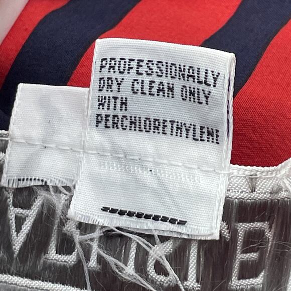 Vtg Carlisle Womens 4 100% Silk Mock Neck Top Red Navy Stripes Back Zip Classic - Picture 5 of 6